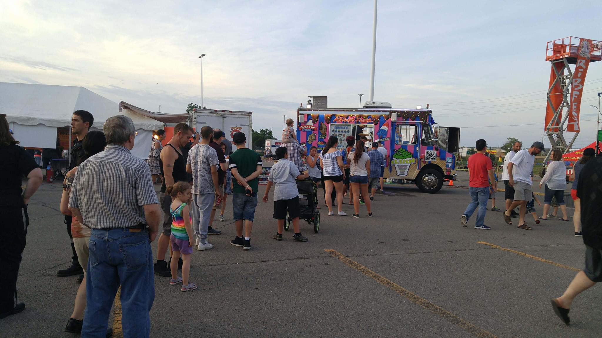 ice cream catering for large groups