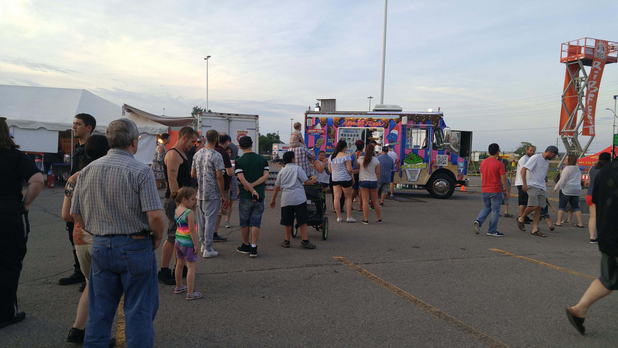 ice cream catering for large groups