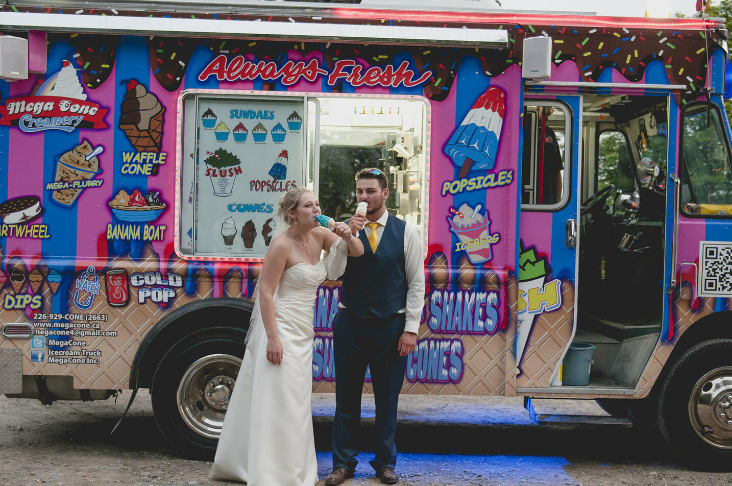 ice-cream-truck-rentals-for-weddings-mega-cone-kitchener-ontario-2018-